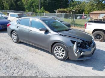  Salvage Nissan Altima