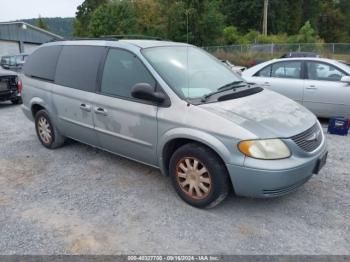  Salvage Chrysler Town & Country