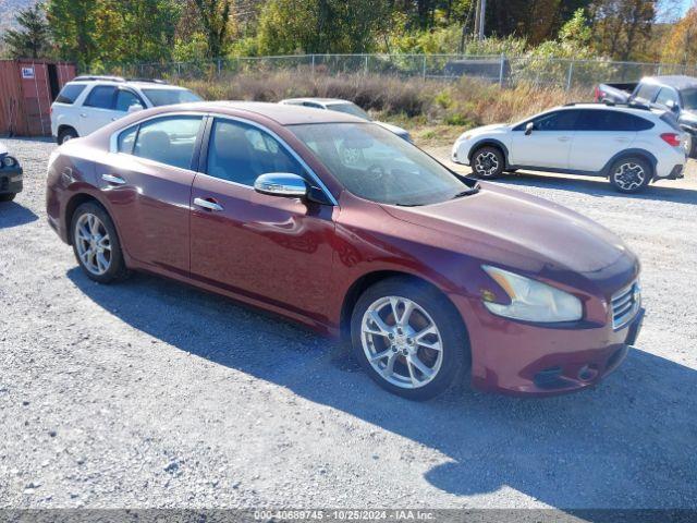  Salvage Nissan Maxima