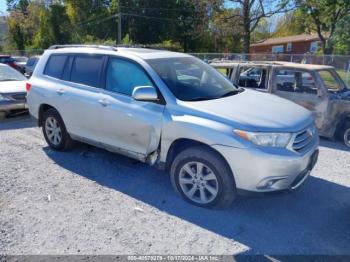  Salvage Toyota Highlander