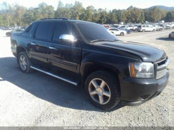  Salvage Chevrolet Avalanche