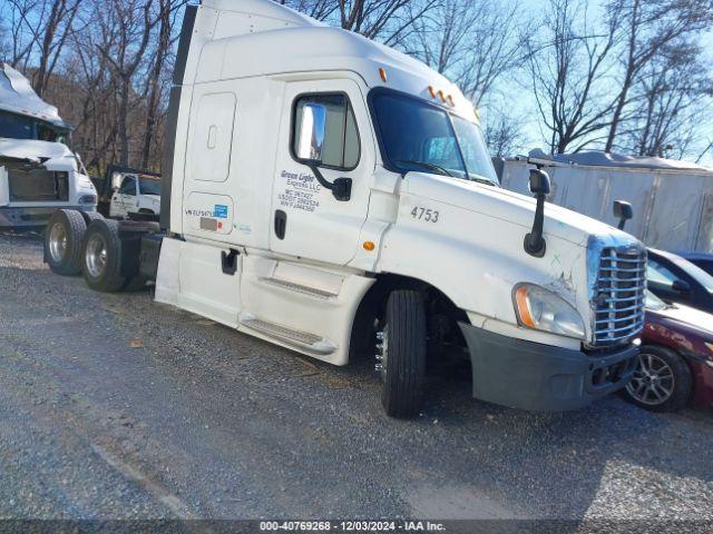  Salvage Freightliner Cascadia 125