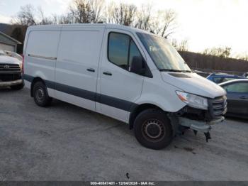  Salvage Mercedes-Benz Sprinter 2500