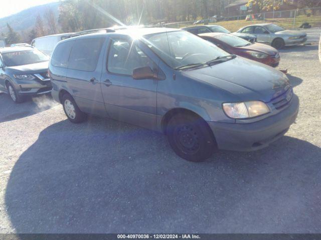  Salvage Toyota Sienna