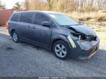  Salvage Toyota Sienna