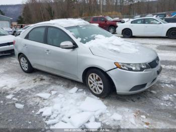  Salvage Kia Forte