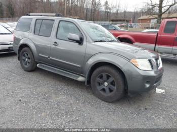  Salvage Nissan Pathfinder