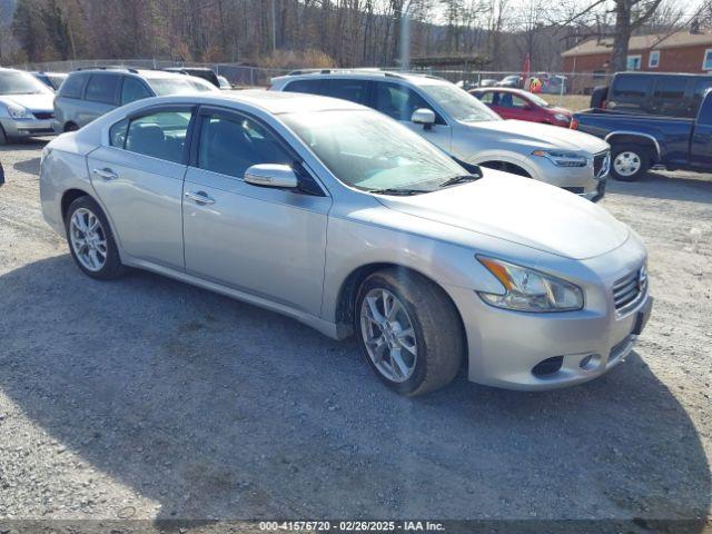  Salvage Nissan Maxima