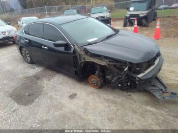  Salvage Nissan Altima