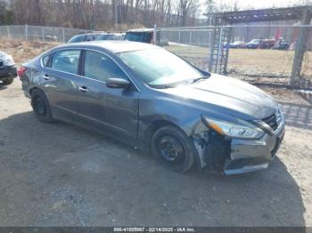  Salvage Nissan Altima