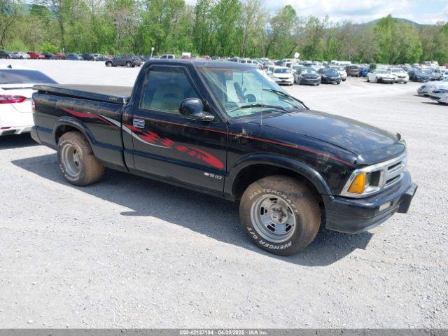  Salvage Chevrolet S-10