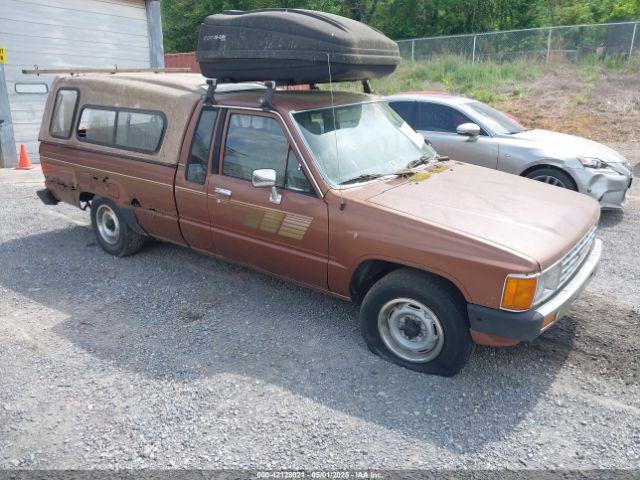  Salvage Toyota Pickup