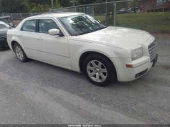  Salvage Chrysler 300