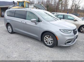  Salvage Chrysler Pacifica