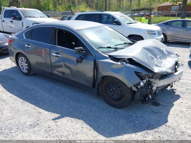  Salvage Nissan Altima