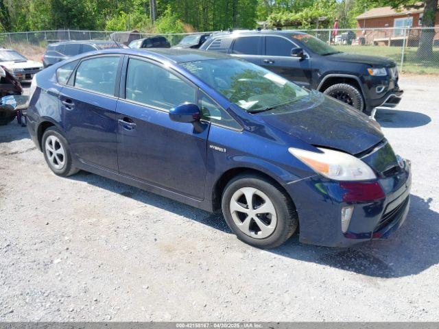  Salvage Toyota Prius