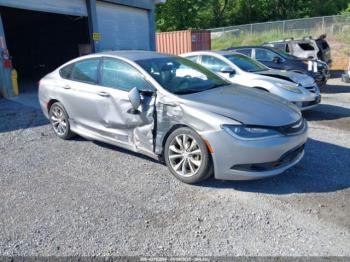  Salvage Chrysler 200