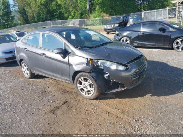 Salvage Ford Fiesta