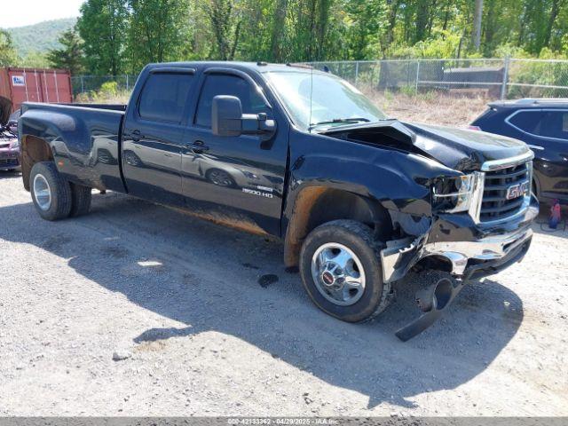  Salvage General Motors Sierra 3500HD