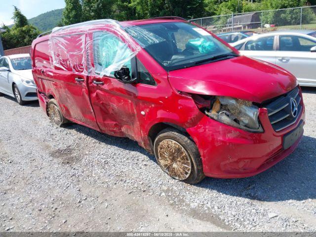  Salvage Mercedes-Benz Metris