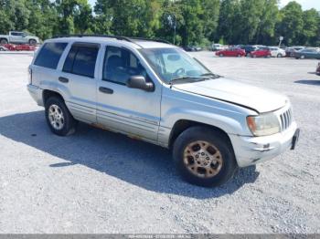  Salvage Jeep Grand Cherokee