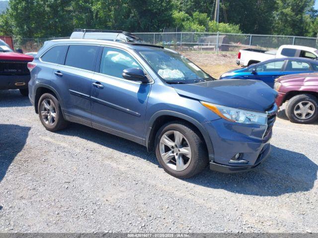 Salvage Toyota Highlander