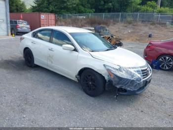  Salvage Nissan Altima