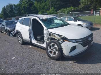 Salvage Hyundai TUCSON