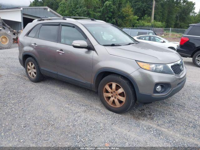  Salvage Kia Sorento