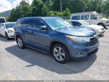  Salvage Toyota Highlander