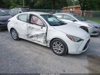 Salvage Toyota Yaris