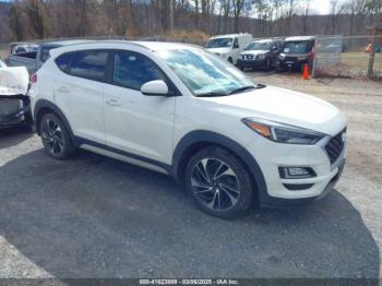 Salvage Hyundai TUCSON