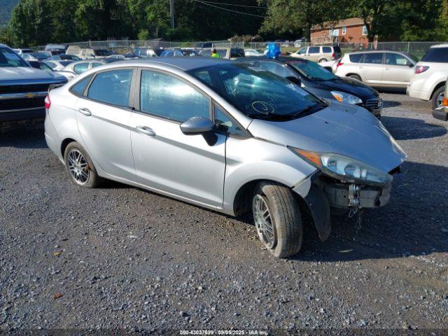  Salvage Ford Fiesta