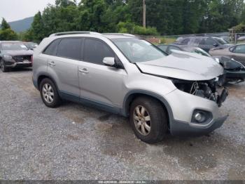  Salvage Kia Sorento