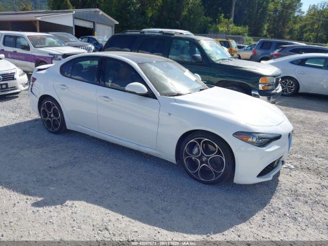  Salvage Alfa Romeo Giulia