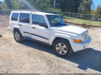  Salvage Jeep Commander