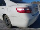 Toyota Camry Le Image 17