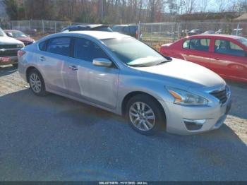  Salvage Nissan Altima