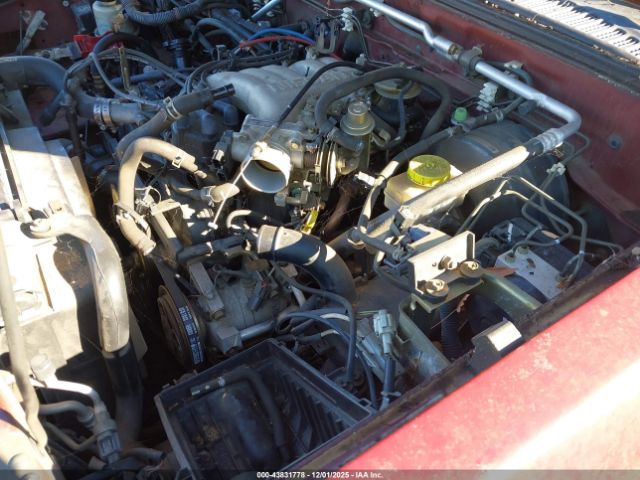 Nissan Frontier Xe-v6 Image 13