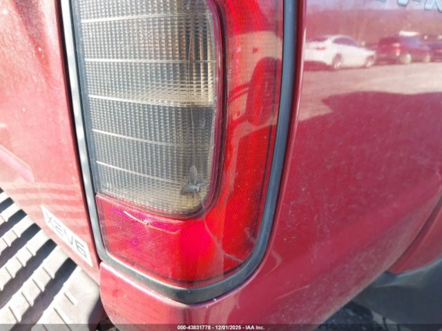 Nissan Frontier Xe-v6 Image 2