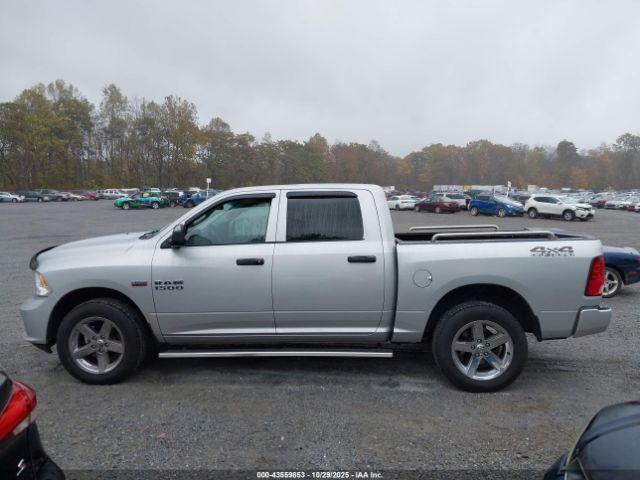 Ram 1500 Express  4x4 5'7 Box Image 15