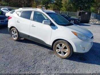  Salvage Hyundai TUCSON