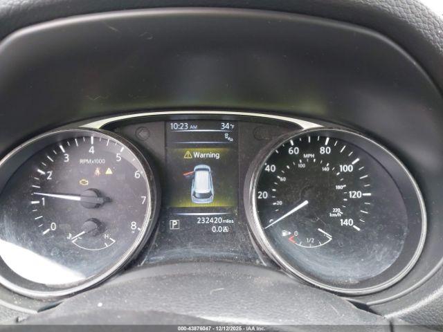 Nissan Rogue Sv Image 9