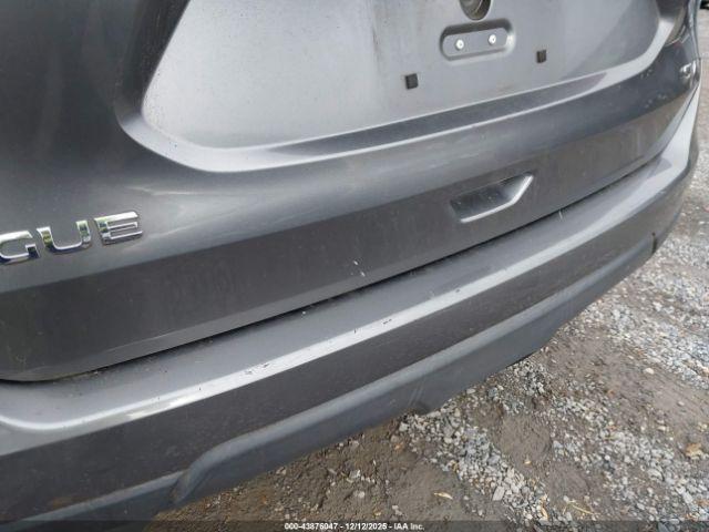 Nissan Rogue Sv Image 2