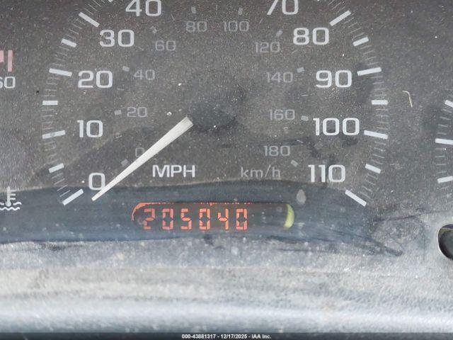 Chevrolet Cavalier Image 3