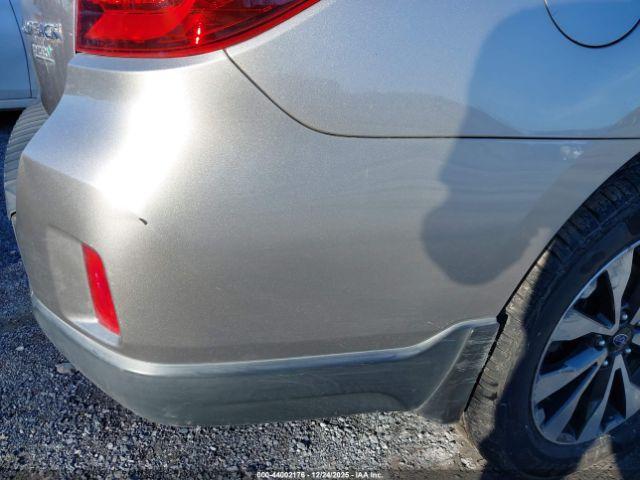 Subaru Outback 2.5i Limited Image 19