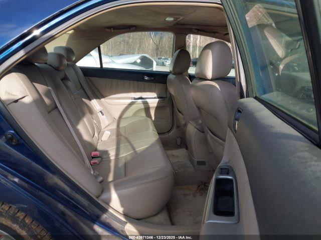 Toyota Camry Se V6 Image 9