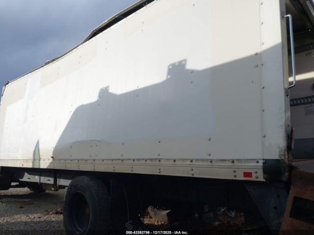 Ford F-650 Gas Image 20