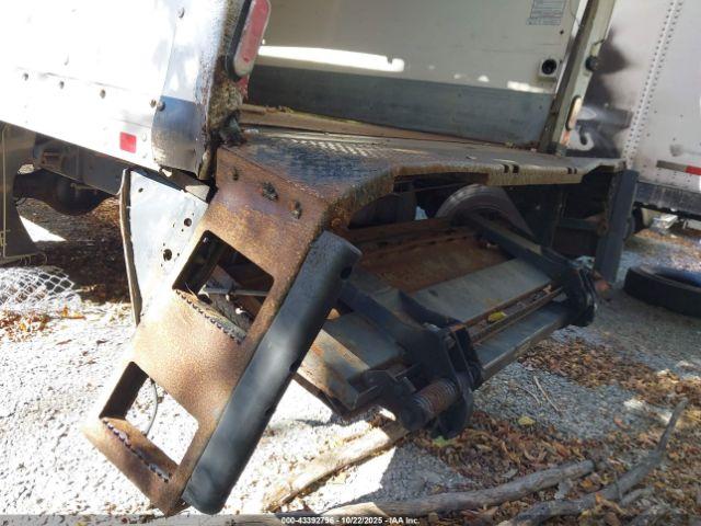 Ford F-650 Gas Image 11