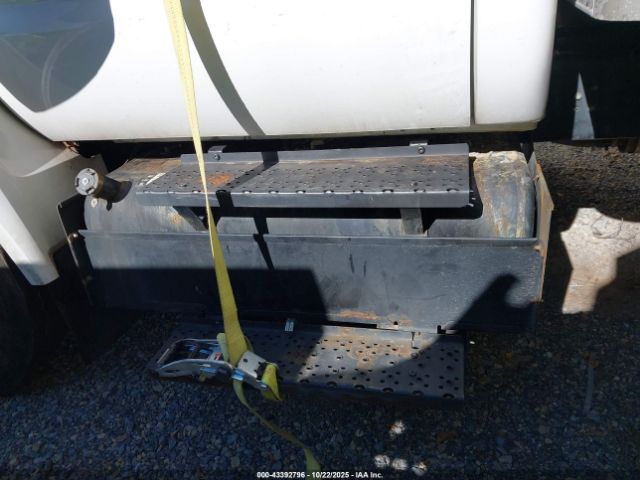 Ford F-650 Gas Image 19